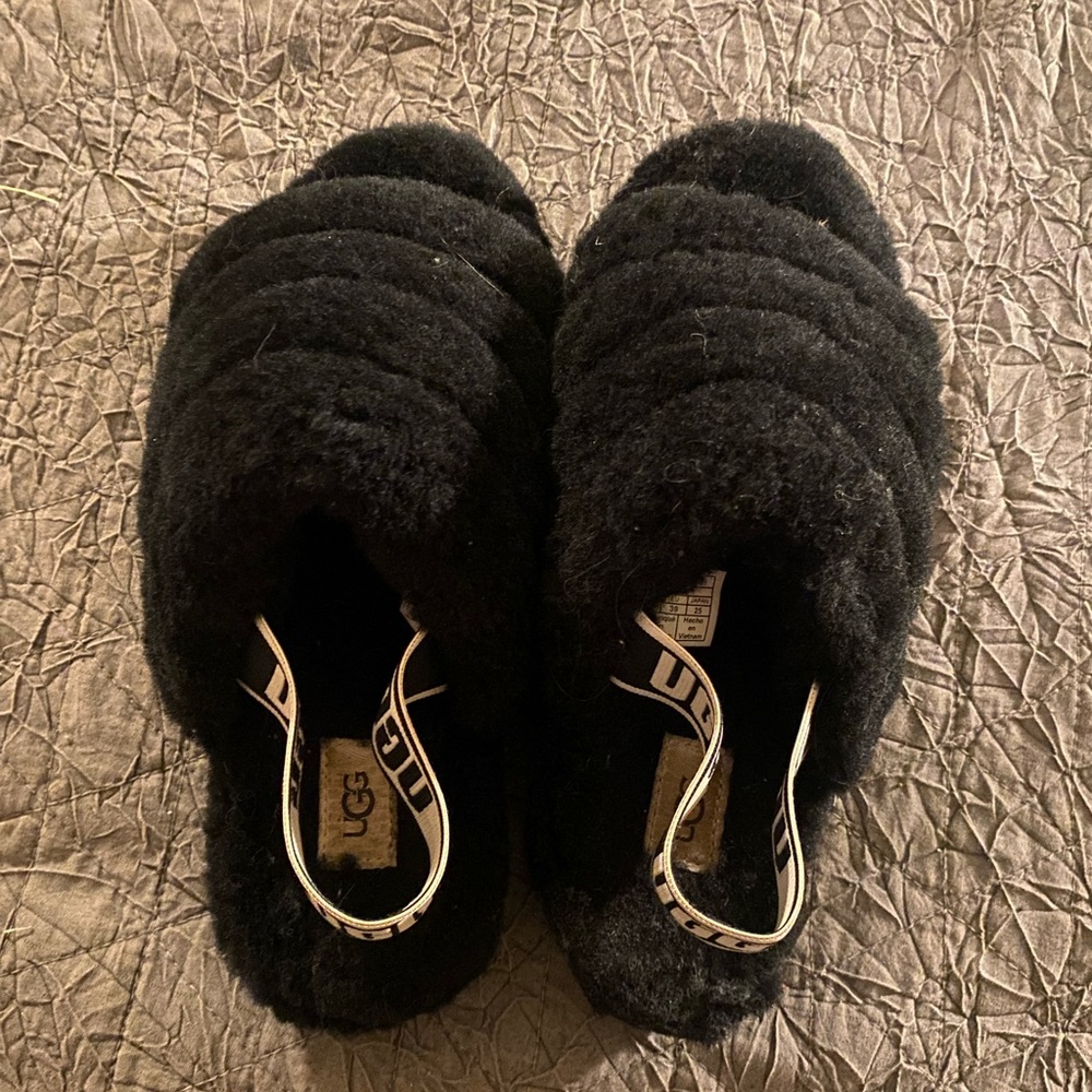 Ugg Fluff Yeah Slides